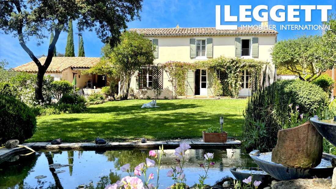 House in Vers-Pont-du-Gard, Occitania, France 1 - 18691327