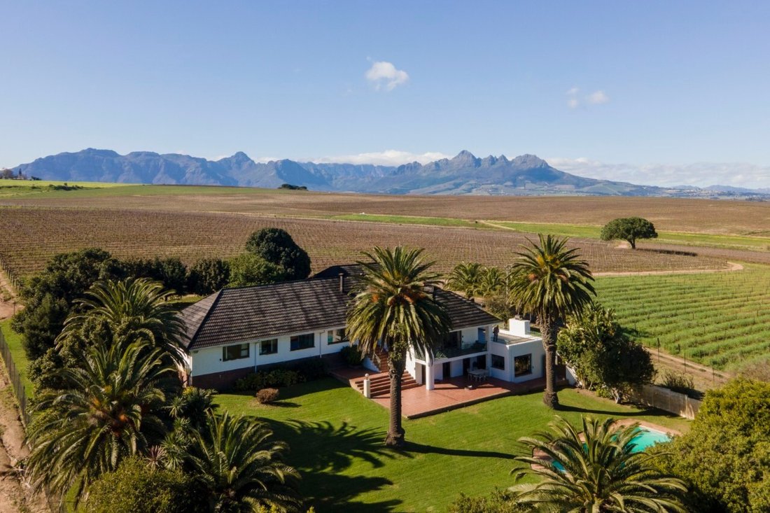 Farm Ranch in Stellenbosch, Western Cape, South Africa 2 - 18690544