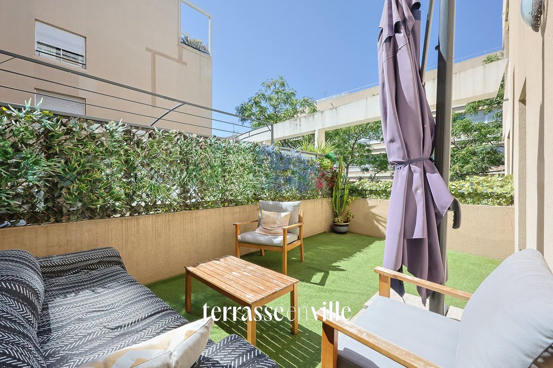 Apartment in Castellane, 6e Arrondissement, Marseille 1 - 18690970