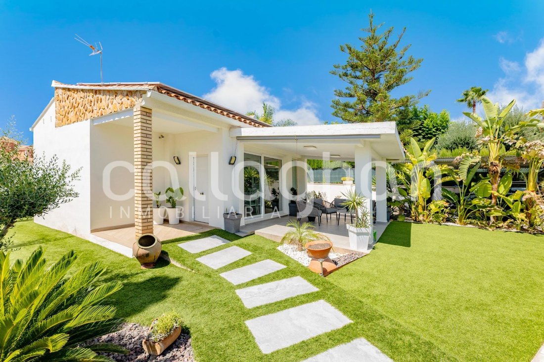 Villa in l'Eliana, Valencian Community, Spain 1 - 18689880