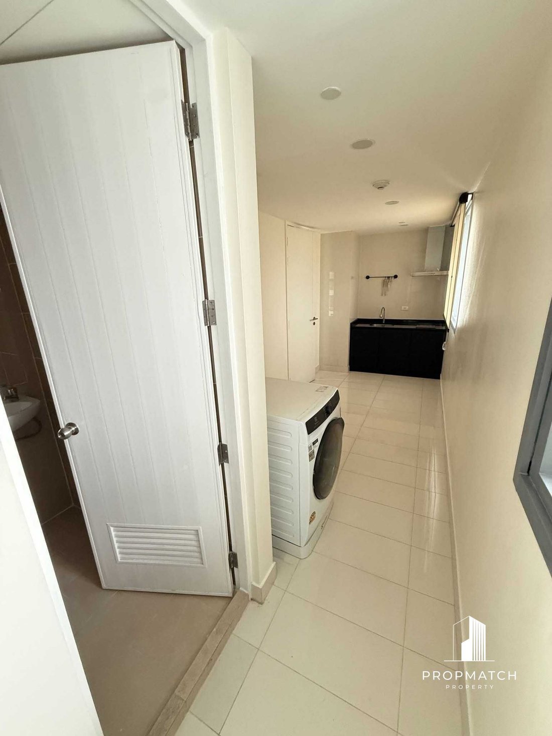Condo in Bangkok, Bangkok, Thailand 1 - 18686853