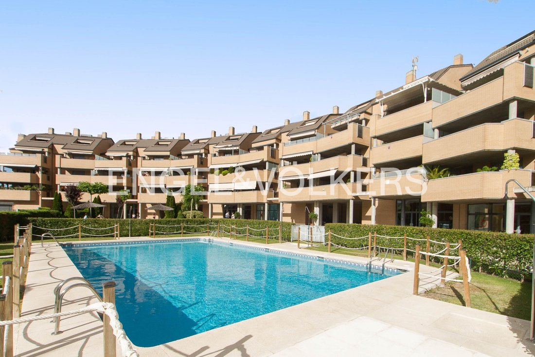 Penthouse in Boadilla del Monte, Comunidad de Madrid, Spain 2 - 16833331