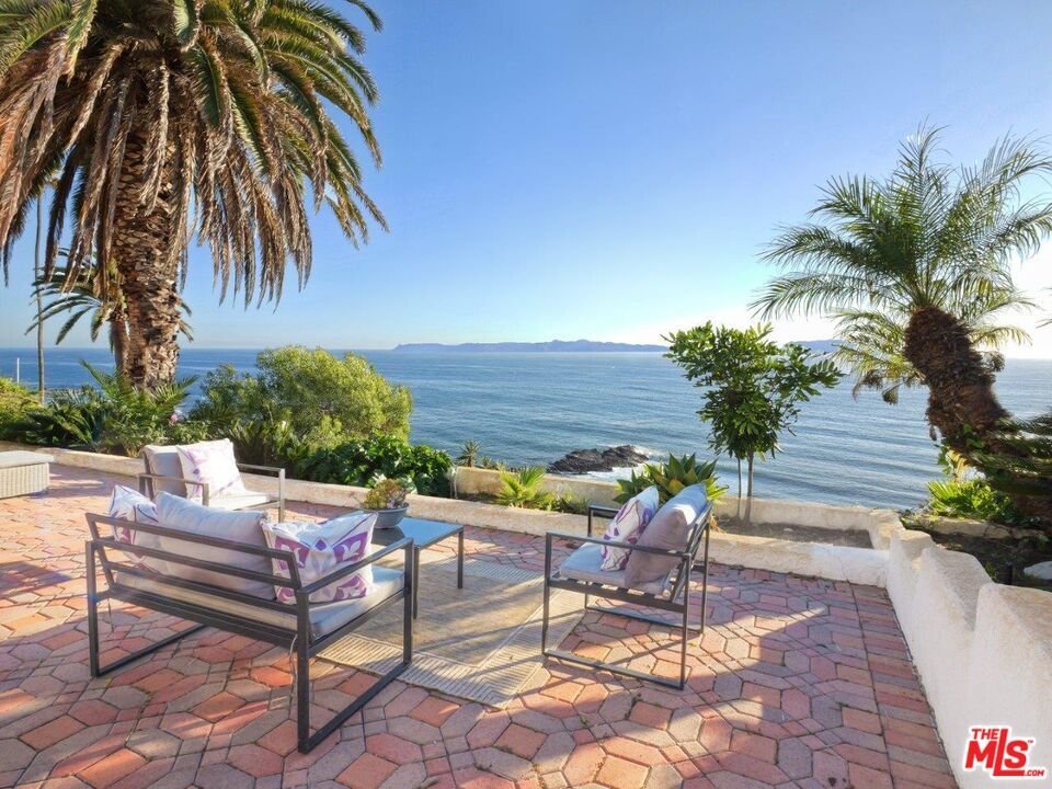 House in Los Angeles, California, United States 3 - 18690721