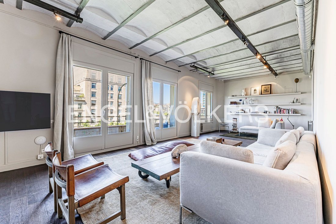 Appartamento a Eixample, Barcellona, Spagna 1 - 18408318