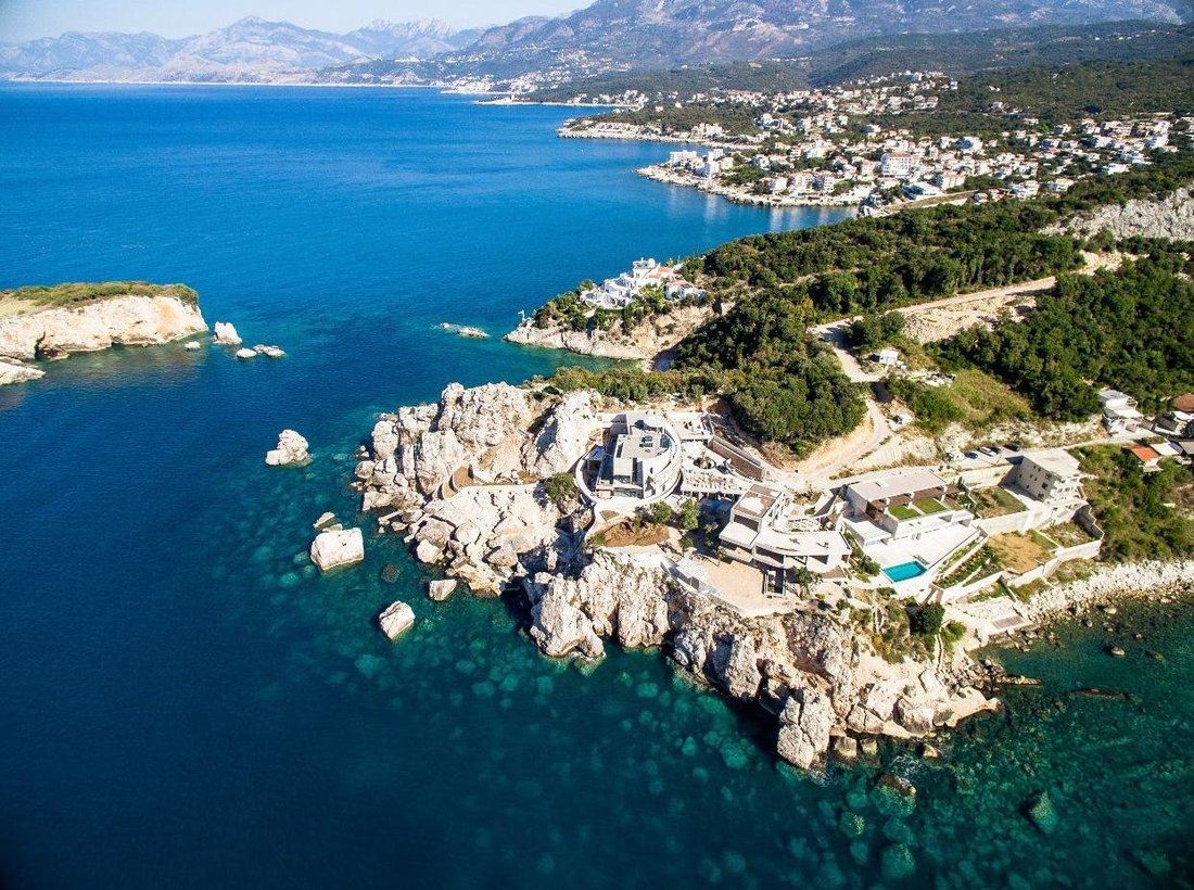 House in Montenegro 2 - 18688202