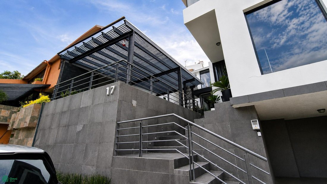 Condo in Santa Catarina Yecahuitzotl, Mexico City, Mexico 1 - 18232128