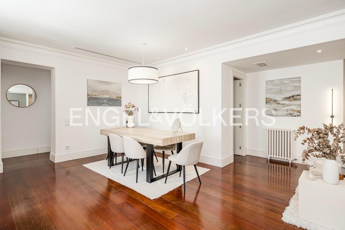 Apartment in Barrio Salamanca, Madrid, Spain 5 - 18396745