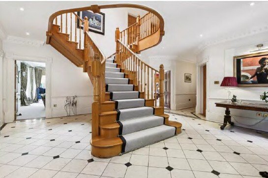 House in Esher, Elmbridge, England 2 - 18686812