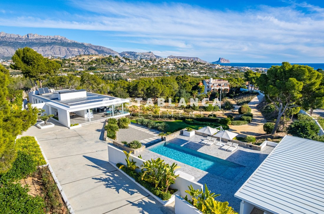 Villa in Altea, Valencian Community, Spain 1 - 18688457