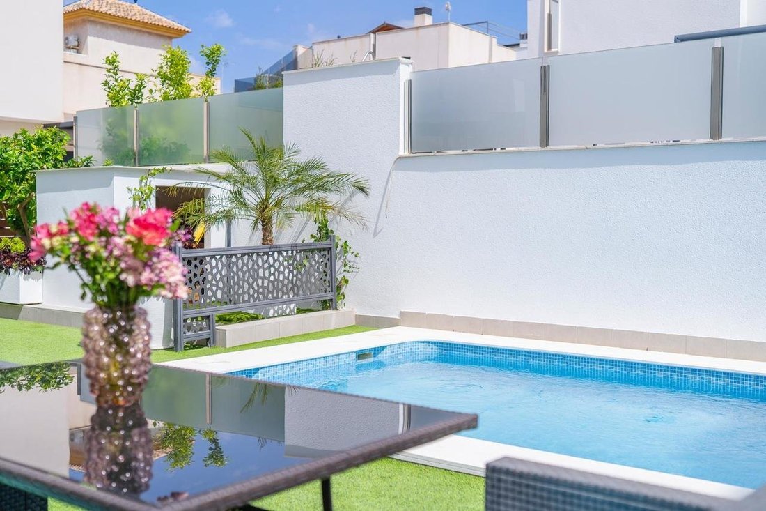 House in Torrevieja, Valencian Community, Spain 3 - 18691240