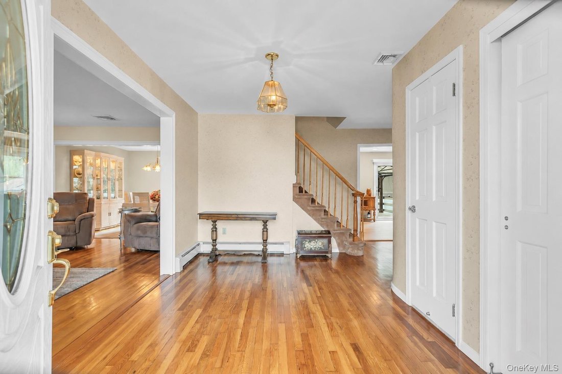 House in West Sayville, New York, United States 4 - 18691003