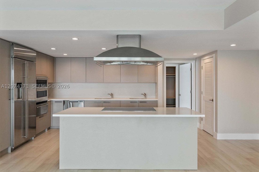 Condominio en Bal Harbour, Florida, Estados Unidos 4 - 18689926