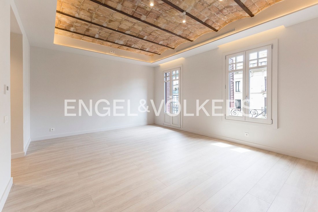Wohnung in Eixample, Barcelona, Spanien 3 - 18460275