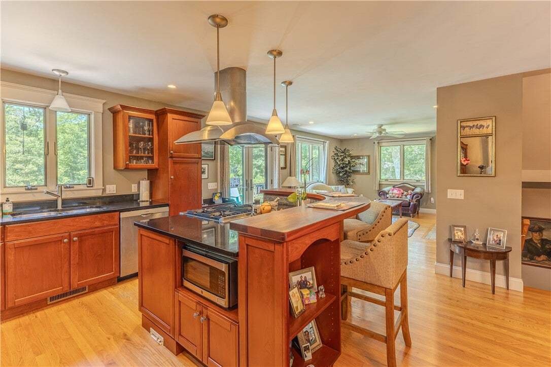 House in Tiverton, Rhode Island, United States 4 - 18687001