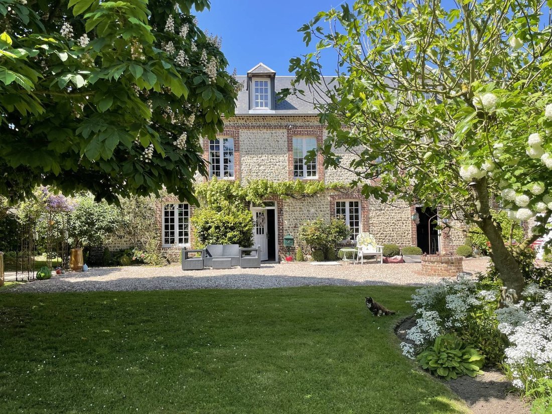 Villa in Saint-Pierre-en-Port, Normandy, France 1 - 18689908