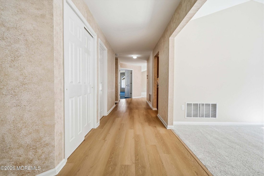 House in Lakewood Township, New Jersey, United States 5 - 18689654