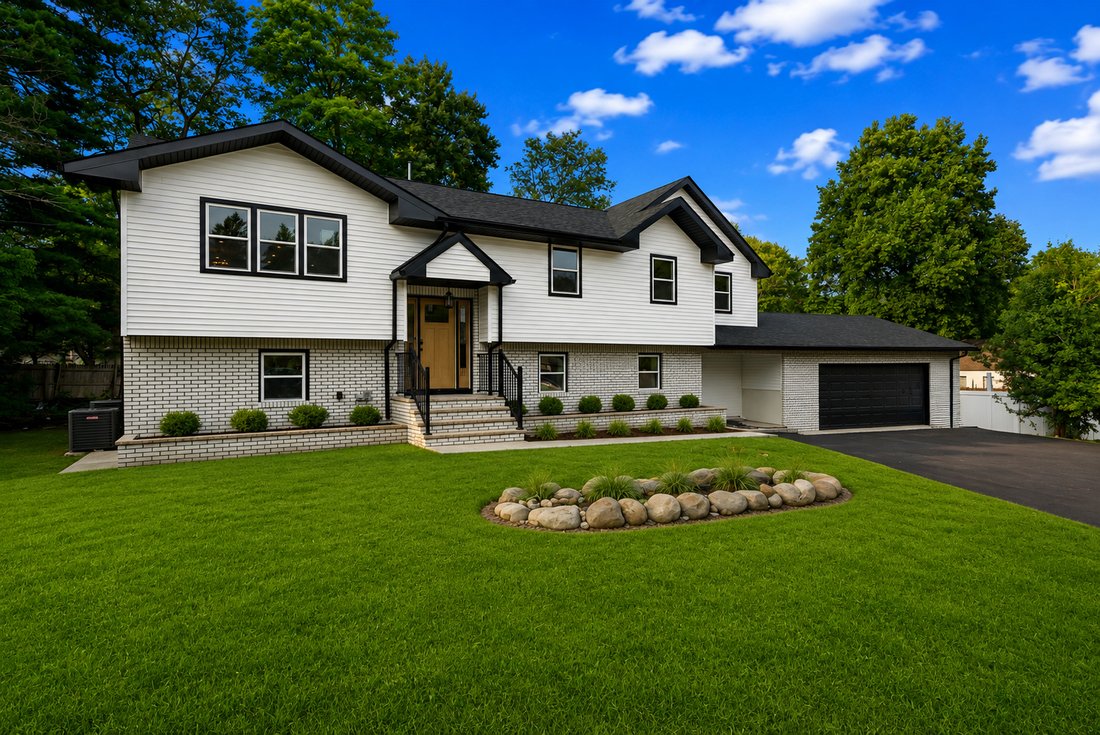 House in West Milford, New Jersey, United States 2 - 18686808
