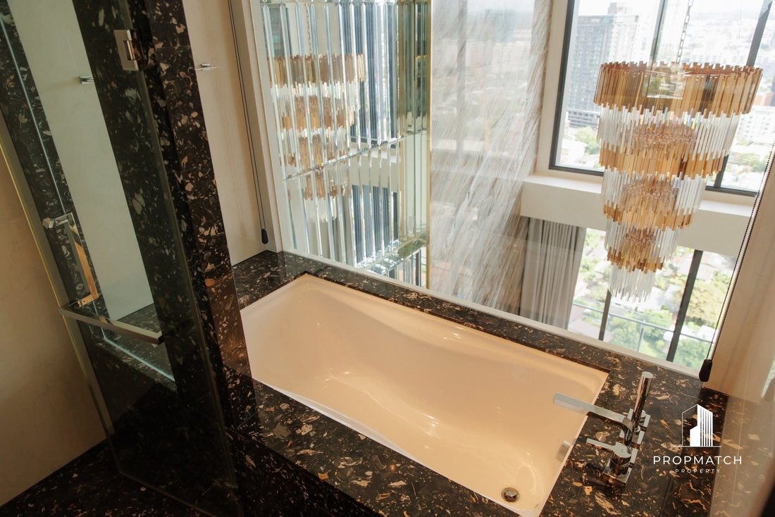 Condo in Bangkok, Bangkok, Thailand 2 - 18686873