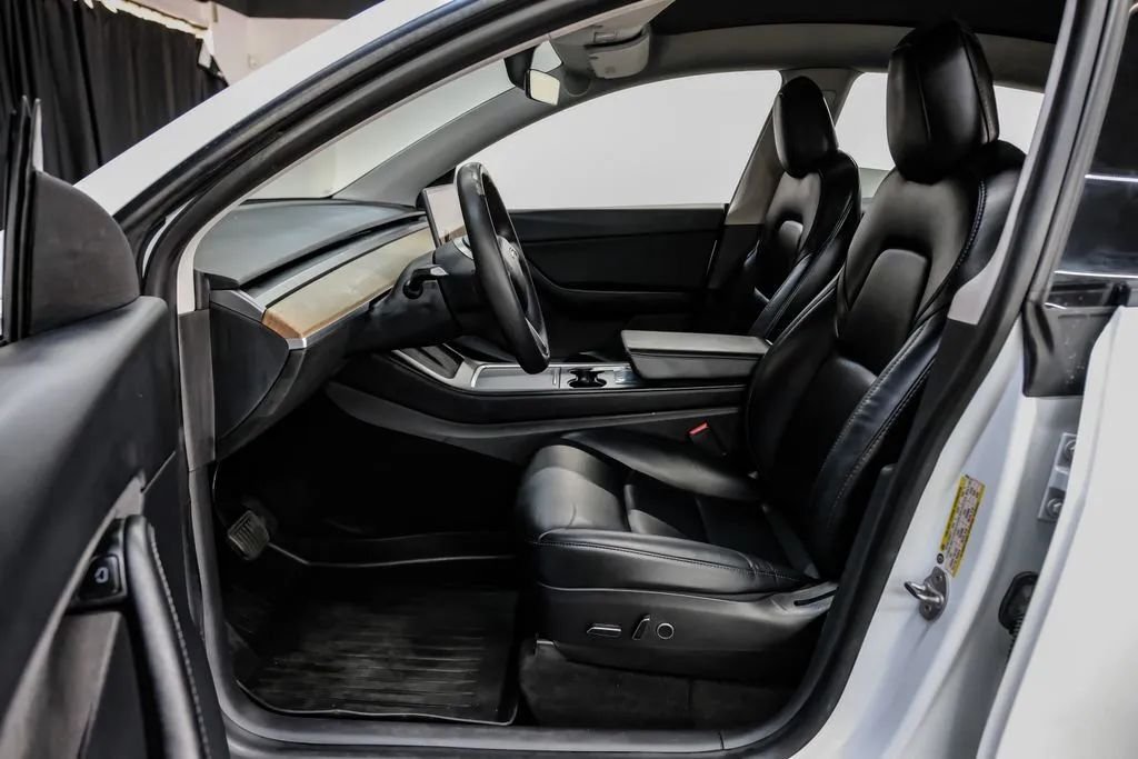 Suv in Garland, TX, United States 4 - 18691451