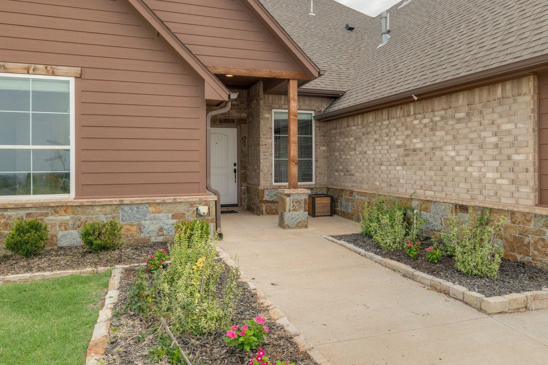 House in Oklahoma City, Oklahoma, United States 2 - 18688049