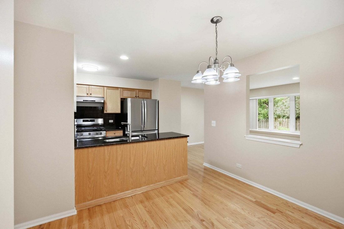 Townhouse in Buffalo Grove, Illinois, United States 5 - 18678884