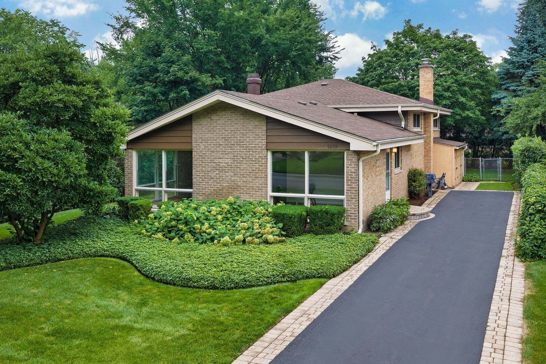 House in Skokie, Illinois, United States 1 - 18687805