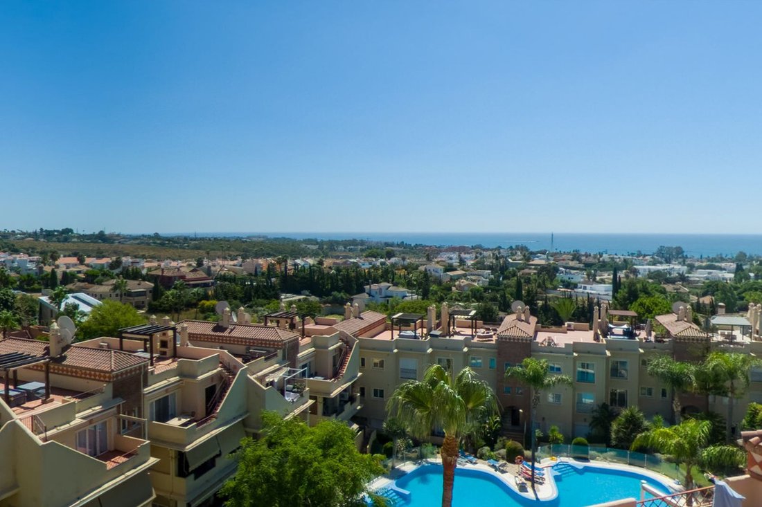 Penthouse in Cancelada, Estepona, Andalusia 1 - 18687448