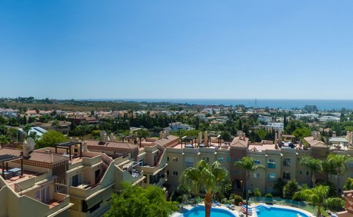 Penthouse in Cancelada, Estepona, Andalusia 1