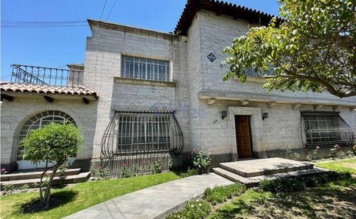 House in Arequipa, Belarus 1