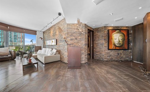 Condo in Miami Beach, Florida, United States 1