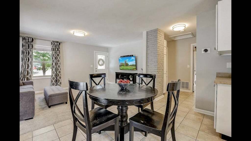 House in Naperville, Illinois, United States 5 - 18690422