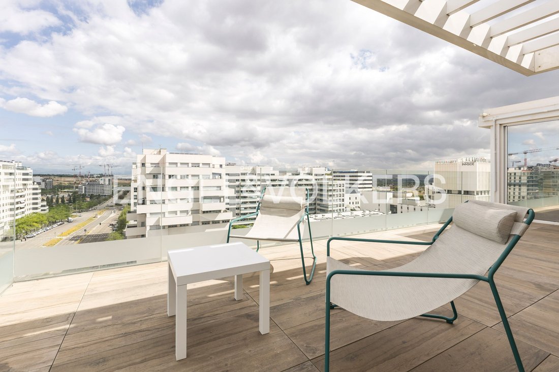 Penthouse in Hortaleza, Madrid, Spain 5 - 17839753