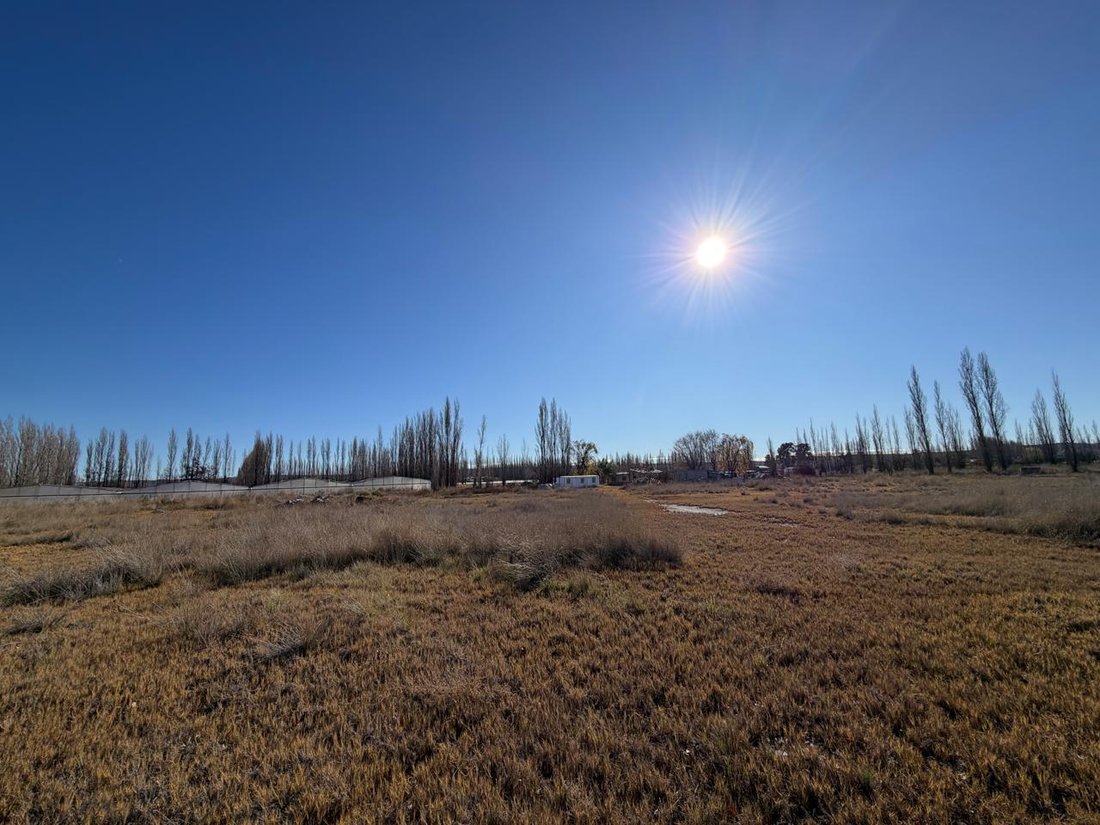 Land in Neuquen, Neuquen, Argentina 1 - 18688715
