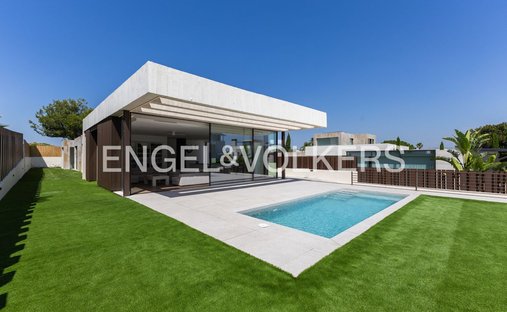 House in Godella, Valencian Community, Spain 1
