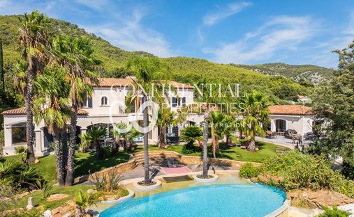 House in Nord, Sanary-sur-Mer, France 1