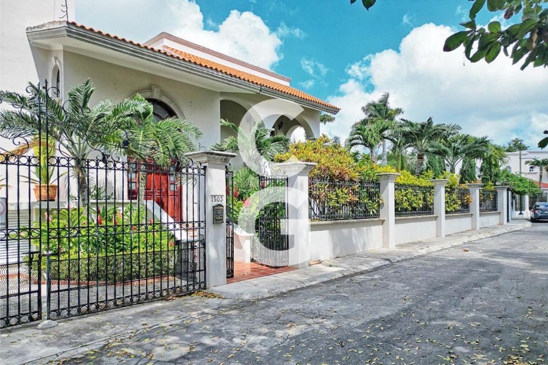 House in Alfredo V. Bonfil, Quintana Roo, Mexico 2 - 18689044