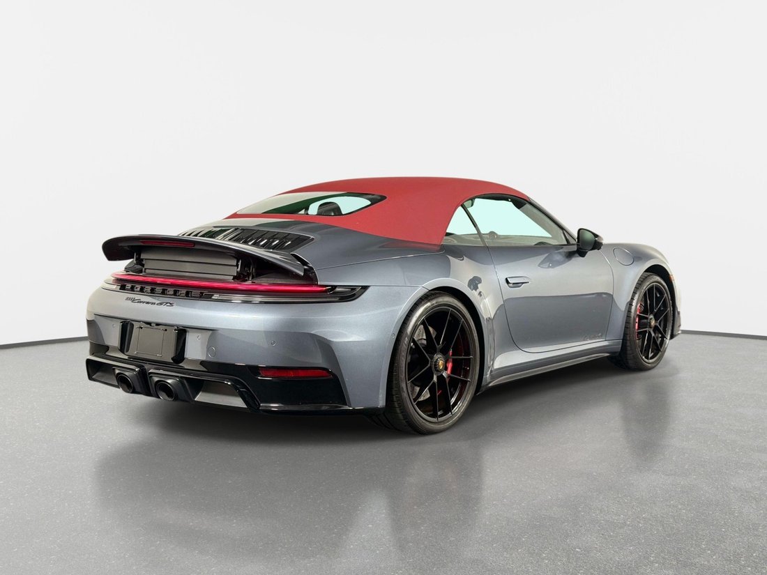 Cabriolet in Pompano Beach, FL, United States 3 - 18688241