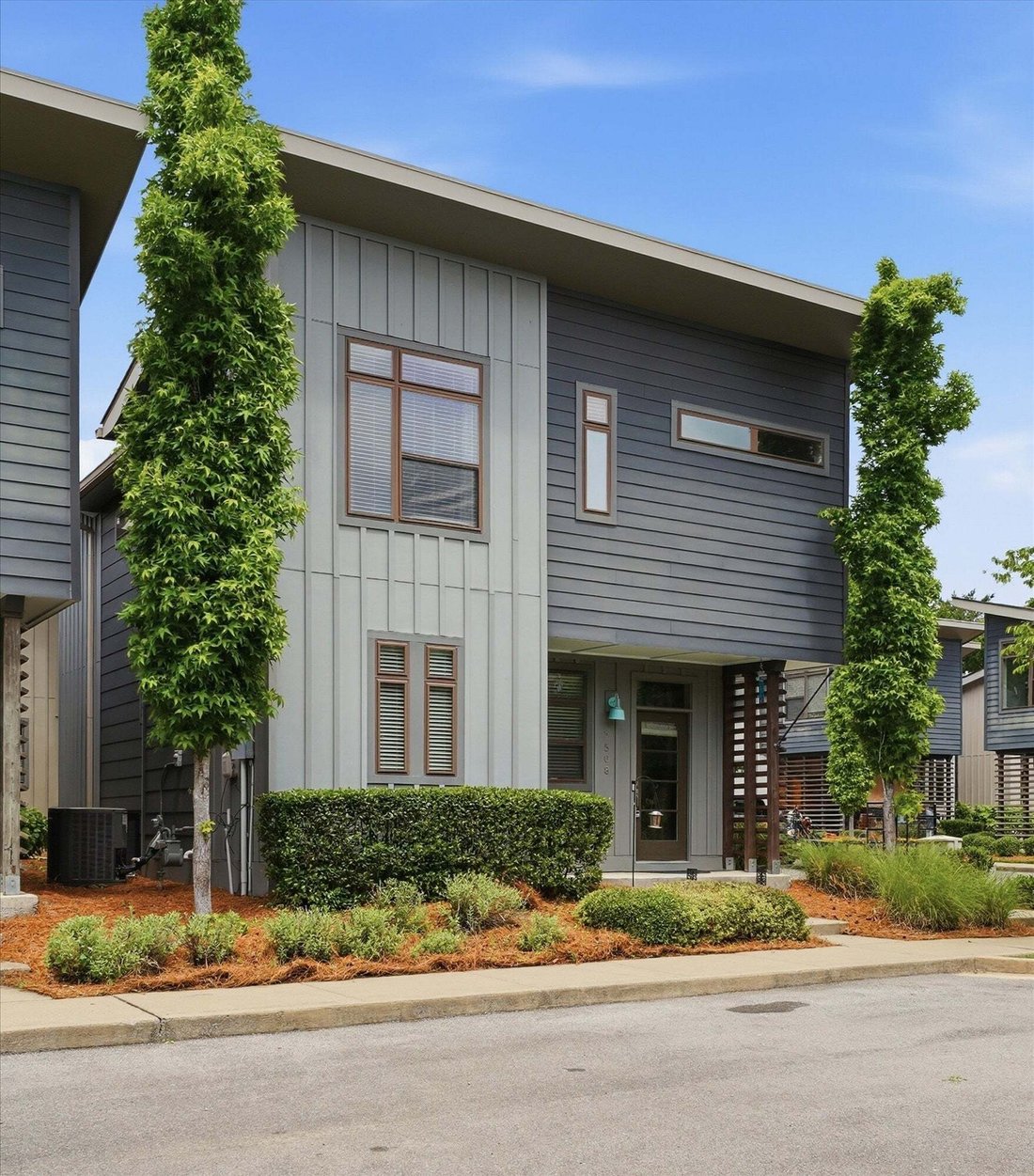 Co Op in Nashville, Tennessee, United States 5 - 18687975