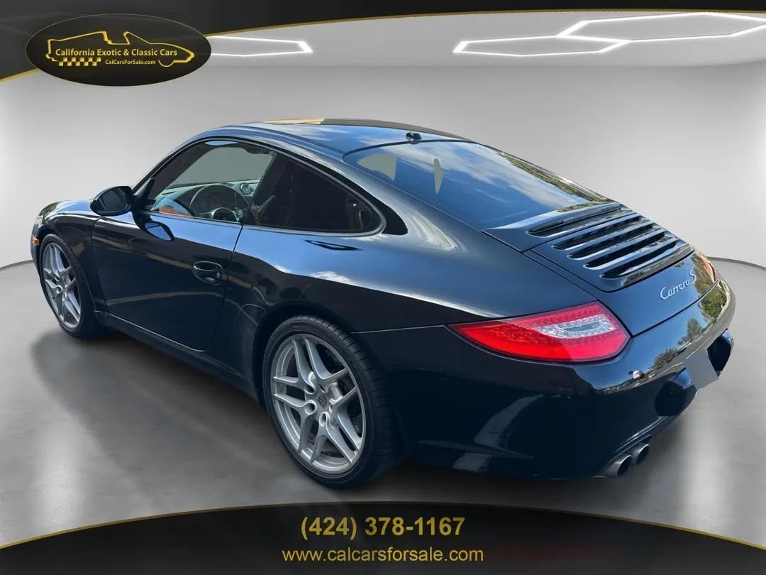 Coupe in Lomita, CA, United States 2 - 18571876