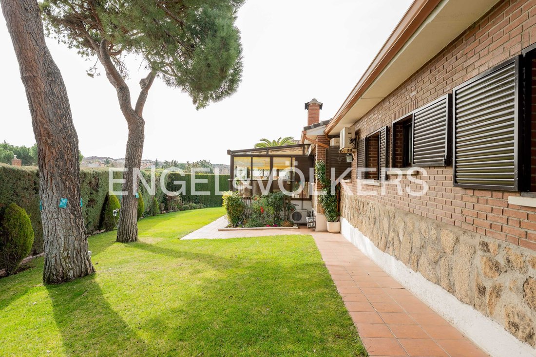 House in Boadilla del Monte, Comunidad de Madrid, Spain 2 - 17352836
