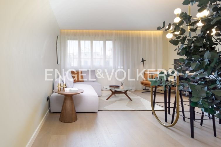 Apartment in Eixample, Barcelona, Spain 2 - 16618942