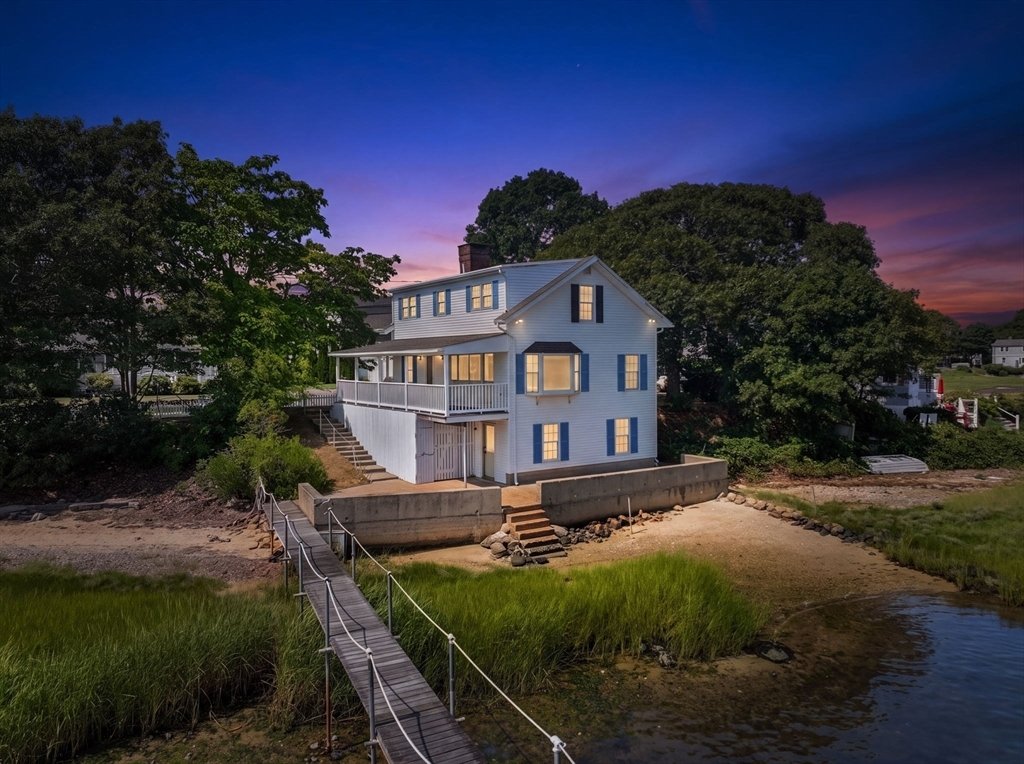 House in Bourne, Massachusetts, United States 1 - 18690948