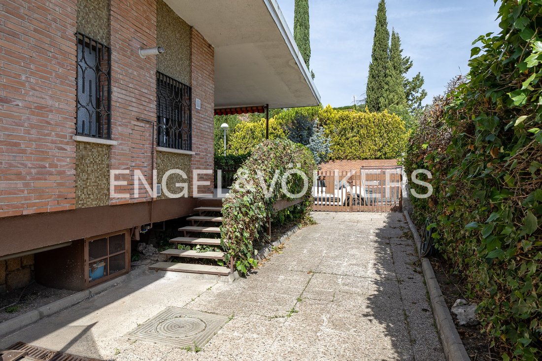 Land in Aravaca, Madrid, Spanien 1 - 18076853
