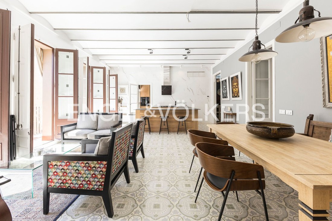 Apartment in Ciutat Vella, Barcelona, Spain 2 - 17988380