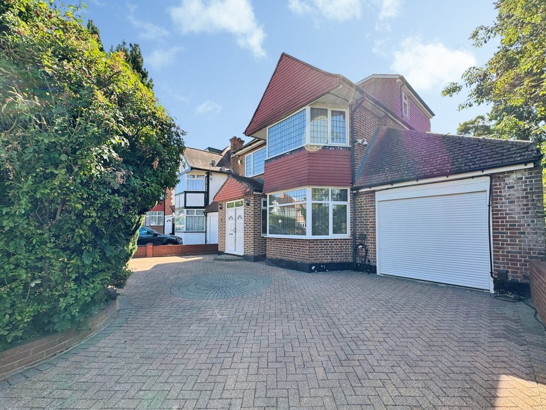 House in Edgware, Barnet, England 1 - 18689306