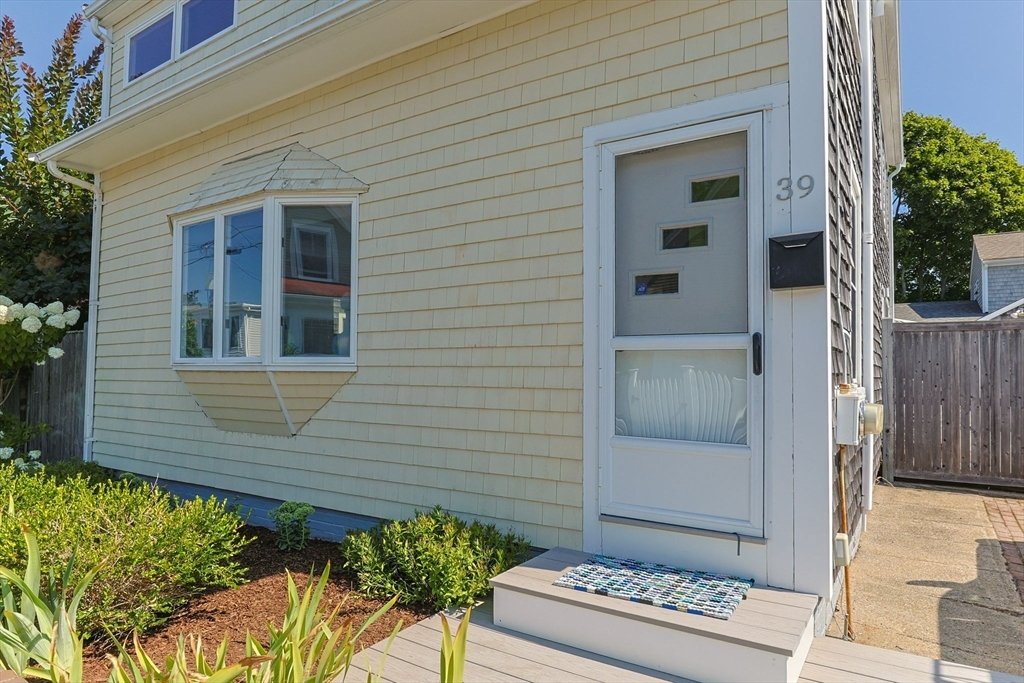 House in Provincetown, Massachusetts, United States 3 - 18690707