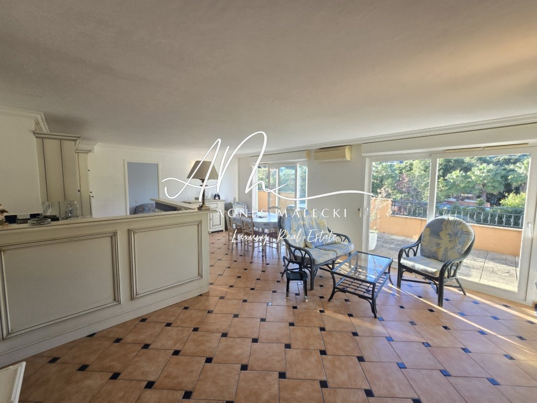 Apartment in Nord, Cavalaire-sur-Mer, France 1 - 18687508