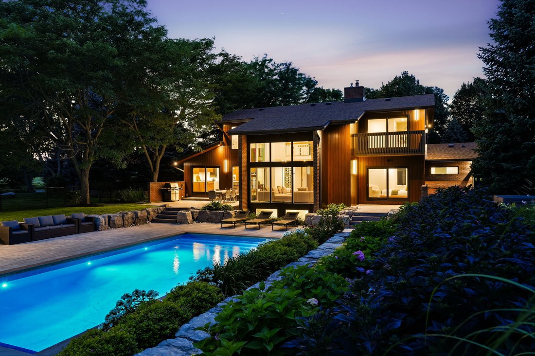 Estate in Burlington, Ontario, Canada 4 - 18688253
