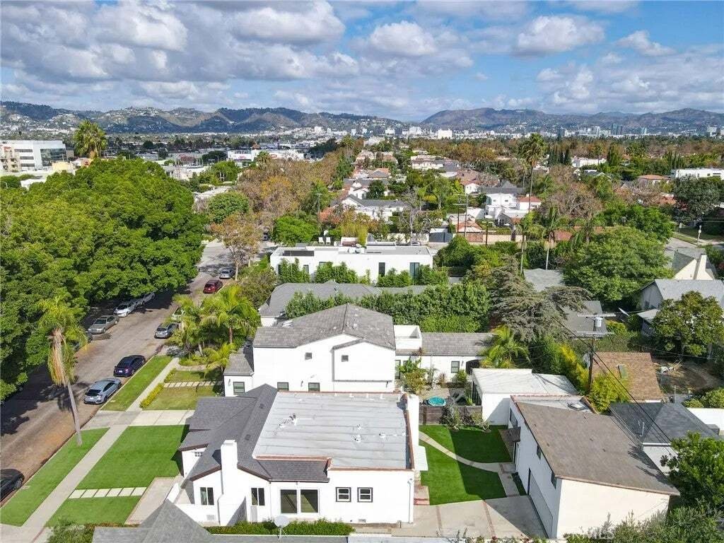 House in Los Angeles, California, United States 3 - 18690601