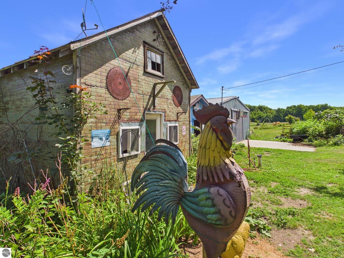 House in Suttons Bay, Michigan, United States 3 - 18687190